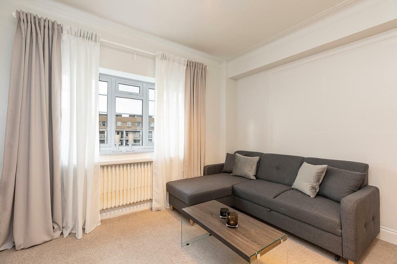 Grand Swiss Cottage Apartment Londra Esterno foto