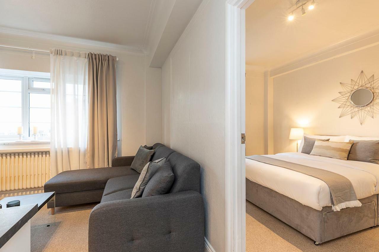 Grand Swiss Cottage Apartment Londra Esterno foto